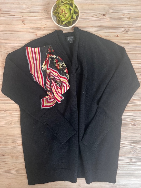 J. Crew Sweaters - J.Crew 100% Cashmere Black V-Neck Sweater XS | Relaxed Oversized Fit | Classic M